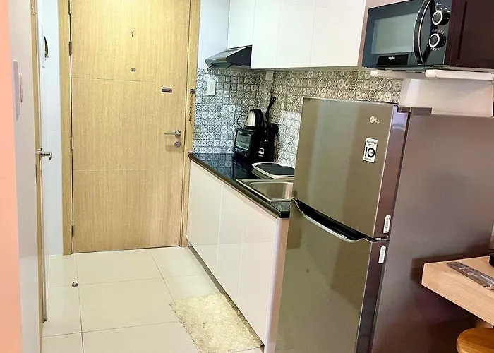 Relaxing 1br In Quezon City, Garden View With Pool & Mall * Manila
