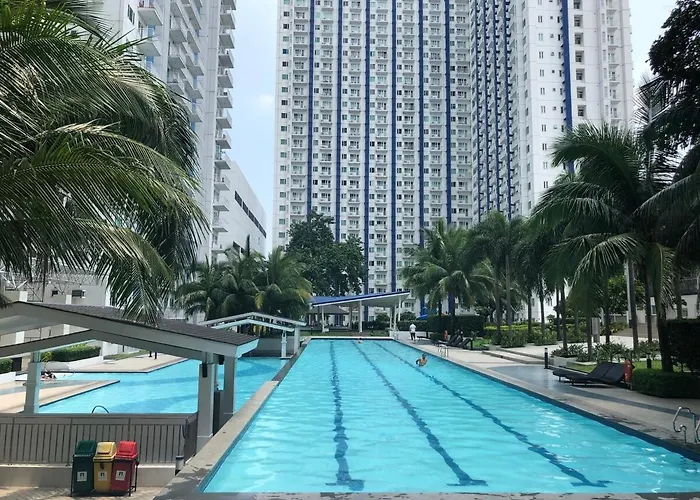 Relaxing 1br In Quezon City, Garden View With Pool & Mall Apartamento